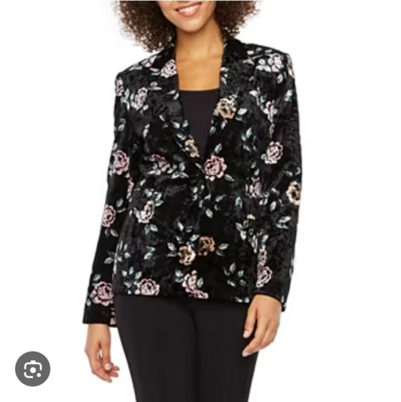 Floral Print Velvet Jacket - Picture 2 of 15